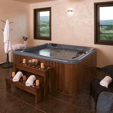 Domaine Peshtera 4*